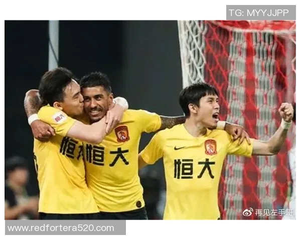 成都羽毛球队与北京羽毛球队赛后复盘分析团队配合与战术执行的关键因素 成都羽毛球队与北京羽毛球队赛后复盘分析团队配合与战术执行的关键因素