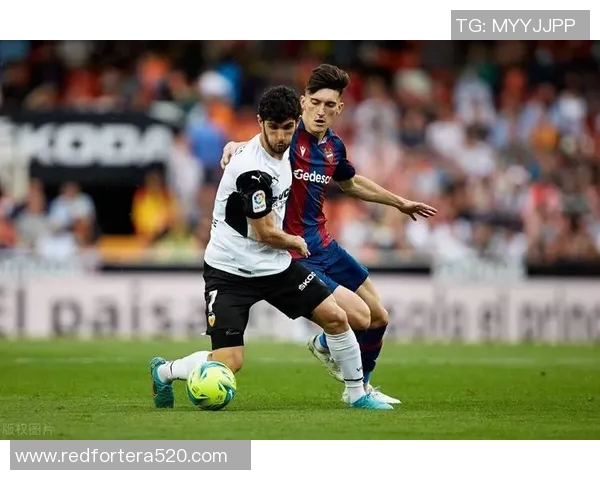 武汉足球队在大师赛中的状态分析与表现评估