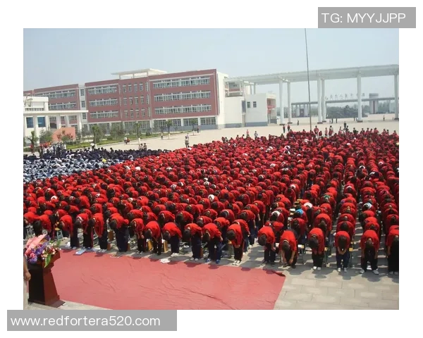 西安篮球队逆袭之旅揭示城市联赛背后的奋斗与团结精神 西安篮球队逆袭之旅揭示城市联赛背后的奋斗与团结精神