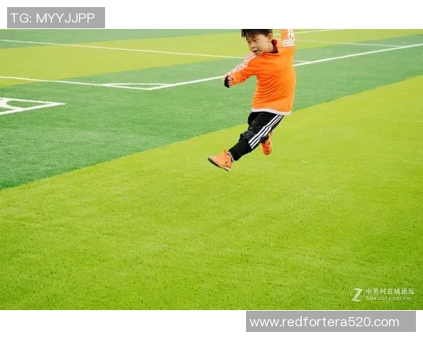 足球明星们的可爱瞬间大集合让你心动不已的萌趣照片欣赏 足球明星们的可爱瞬间大集合让你心动不已的萌趣照片欣赏