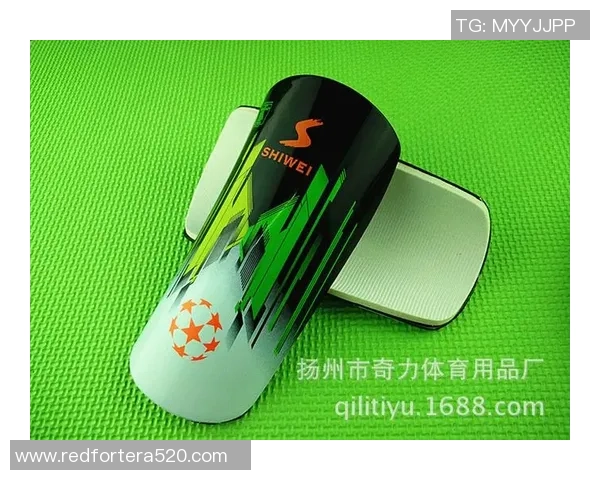 足球明星专属护腿板定制服务让你在球场上尽显风采与个性 足球明星专属护腿板定制服务让你在球场上尽显风采与个性