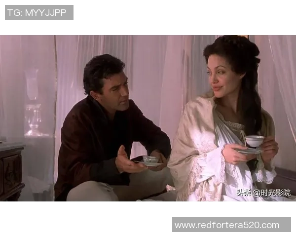 足球明星与重庆女友的浪漫故事揭示了爱情与梦想的交织之美